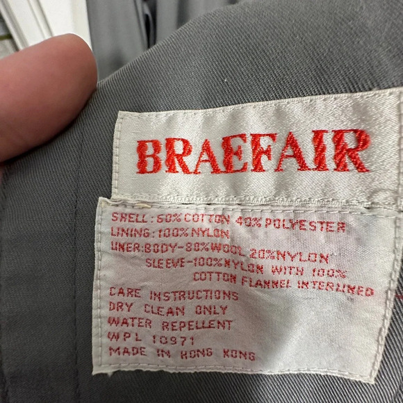 Vintage Braefair for Lord & Taylor gray trench coat with red interior/trim. Sz 4 - Picture 10 of 13